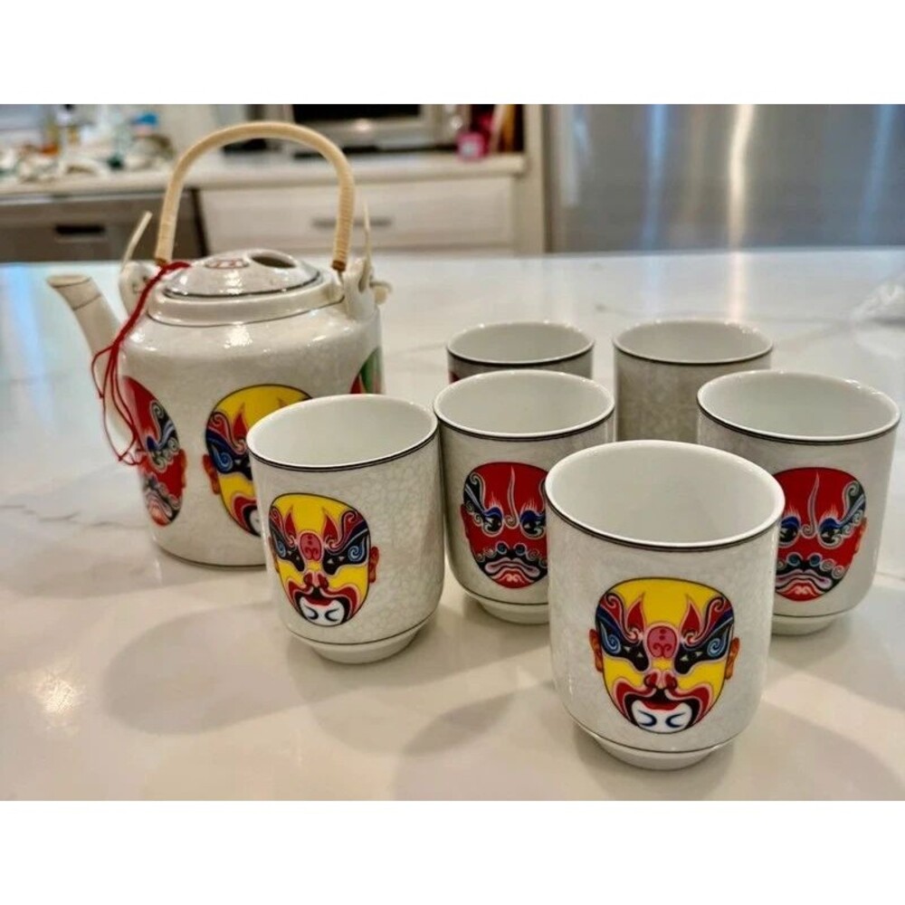 Chinese porcelain Peking Opera tea set
